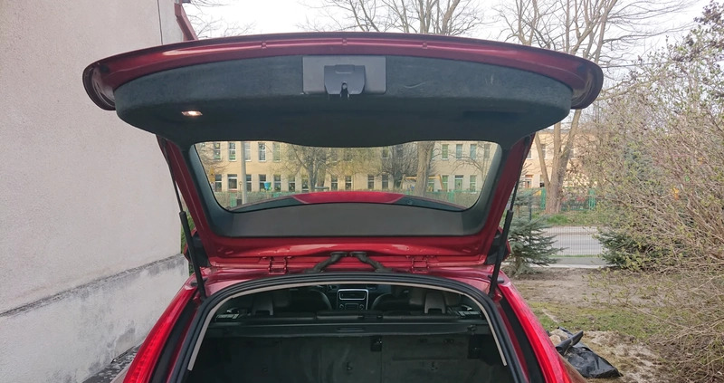 Volvo V60 cena 47000 przebieg: 144000, rok produkcji 2014 z Skawina małe 596